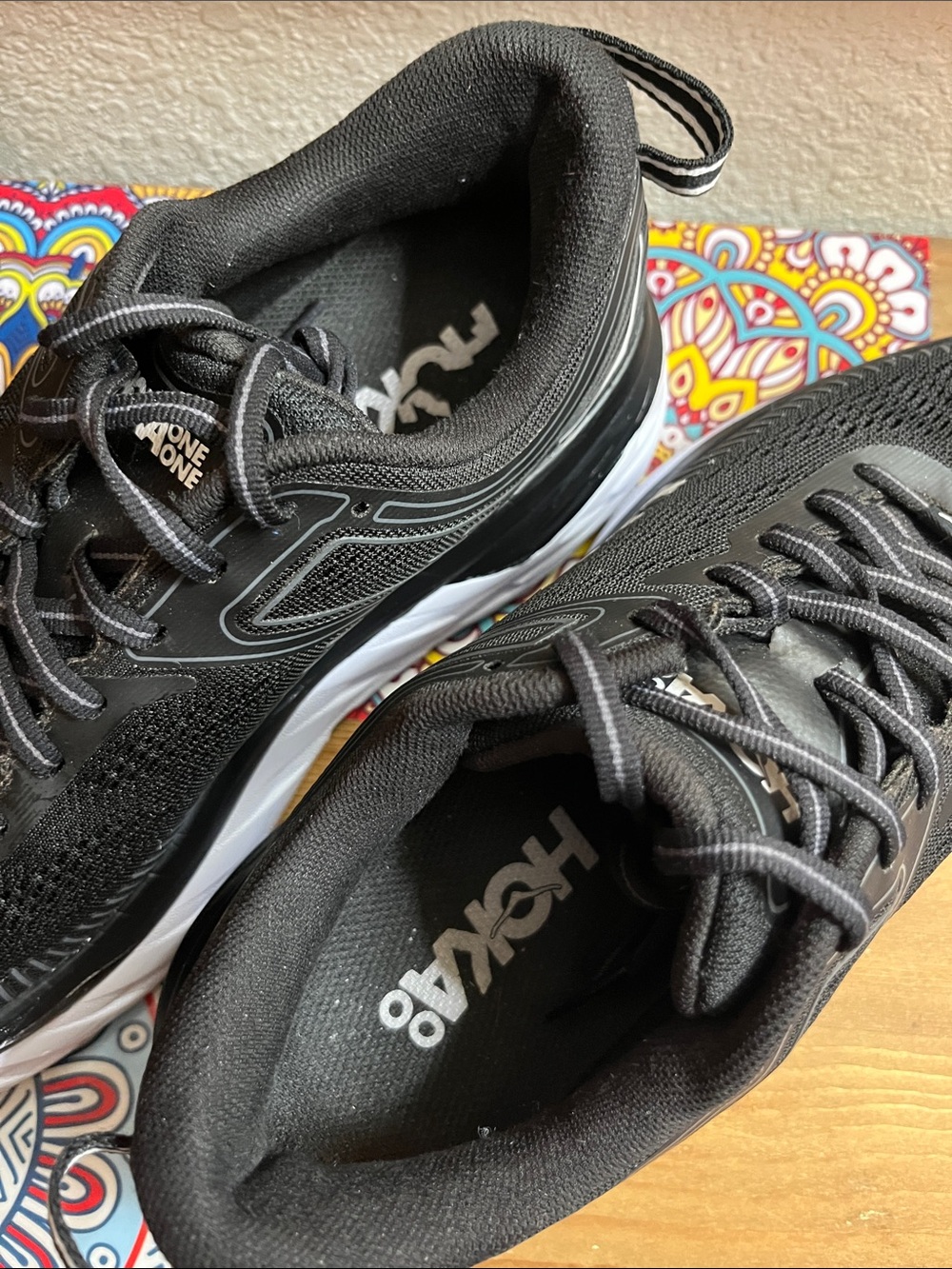 Hoka Bondi 7 Running Sneakers W7.5 - Picture 4 of 8